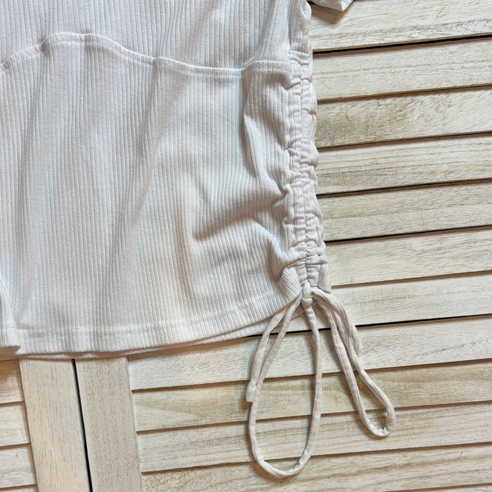 White Ribbed Short Sleeve Top - Picture 3 of 8